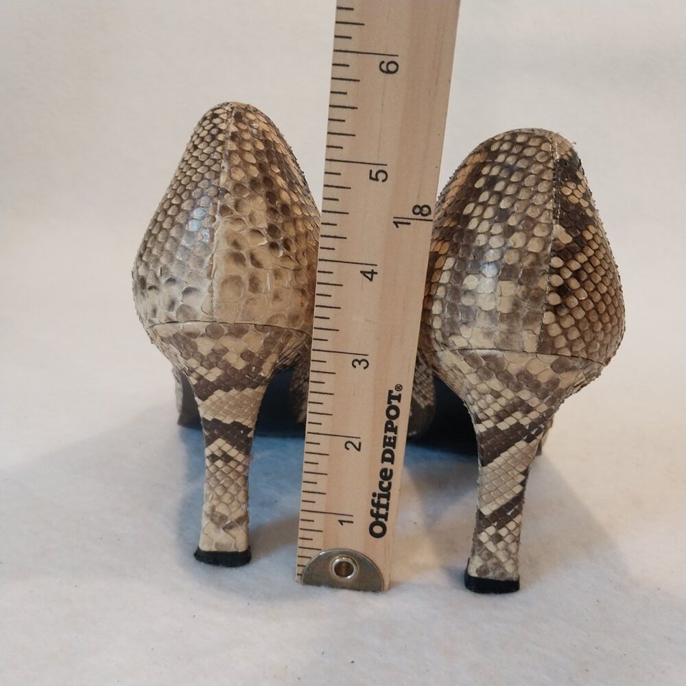 Stuart Weitzman Python Snake Skin Pump Womens 7 B… - image 3